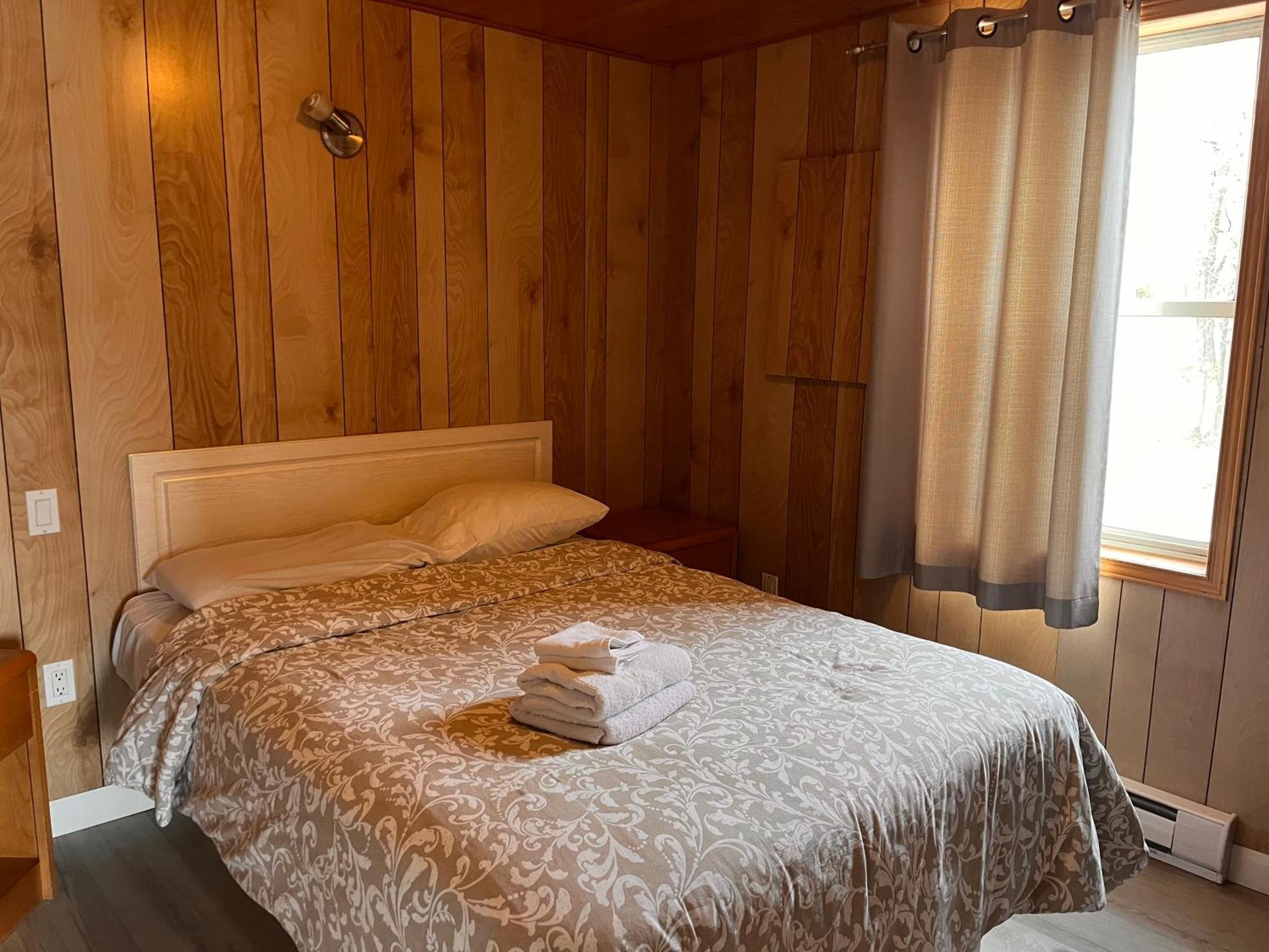 Camping Chalets Lac St-Augustin Québec Esterno foto