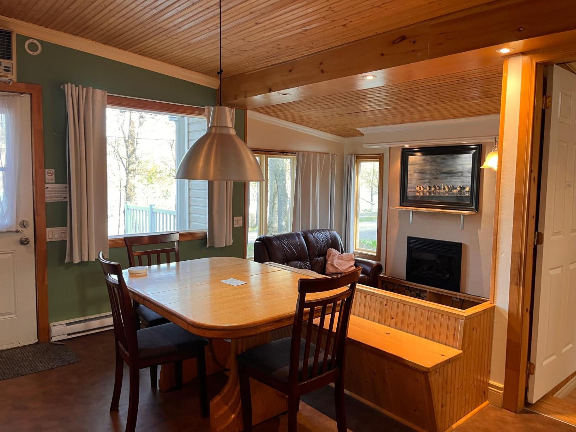 Camping Chalets Lac St-Augustin Québec Esterno foto