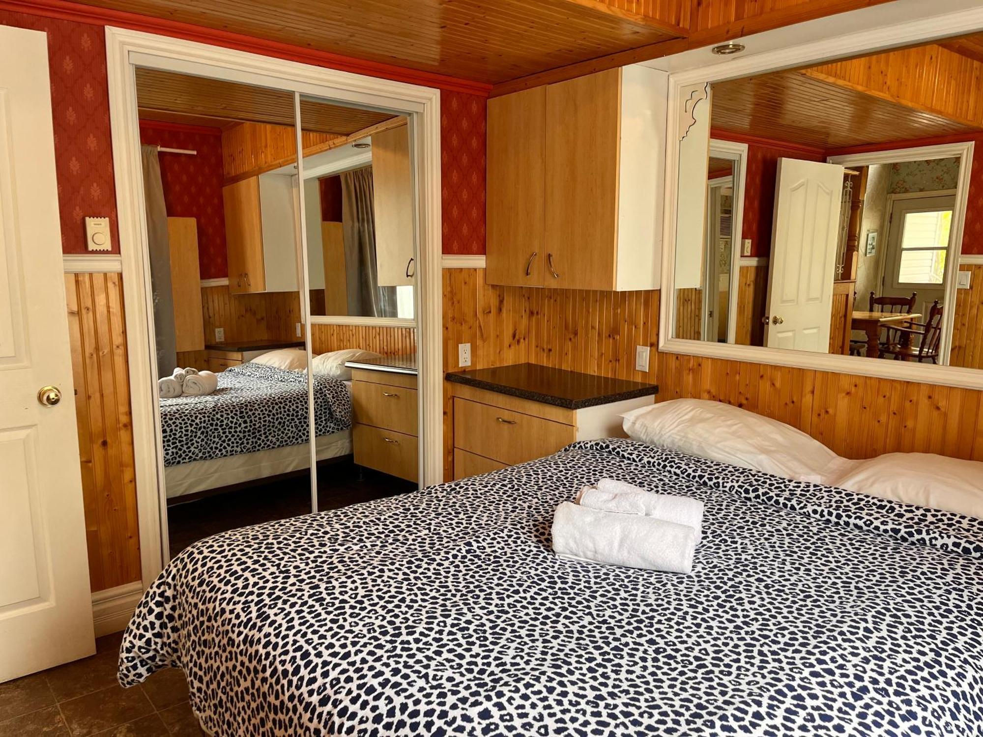 Camping Chalets Lac St-Augustin Québec Esterno foto